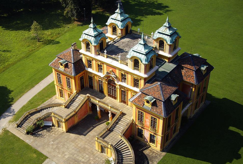 Blick auf die Dachterrasse von Schloss Favorite Ludwigsburg