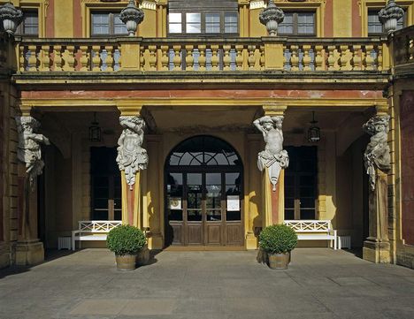Schloss Favorite Ludwigsburg, Eingang vom Schloss