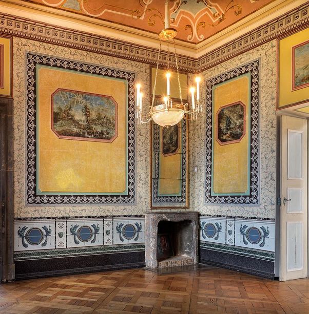 Ludwigsburg Favorite Palace, A look inside the cabinet